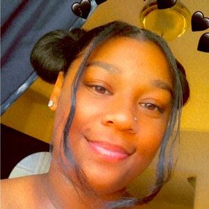 Meet your Posher, Ariel